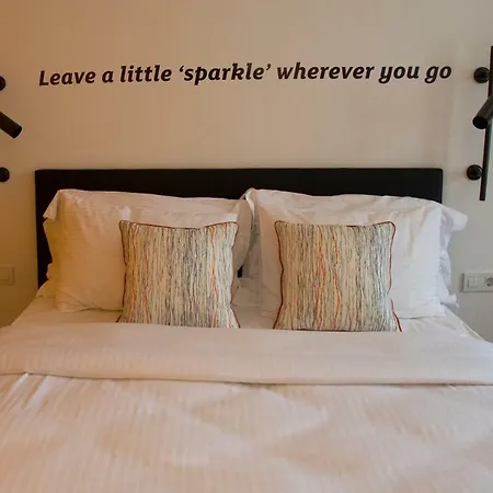 Sparkle Hotell 3*